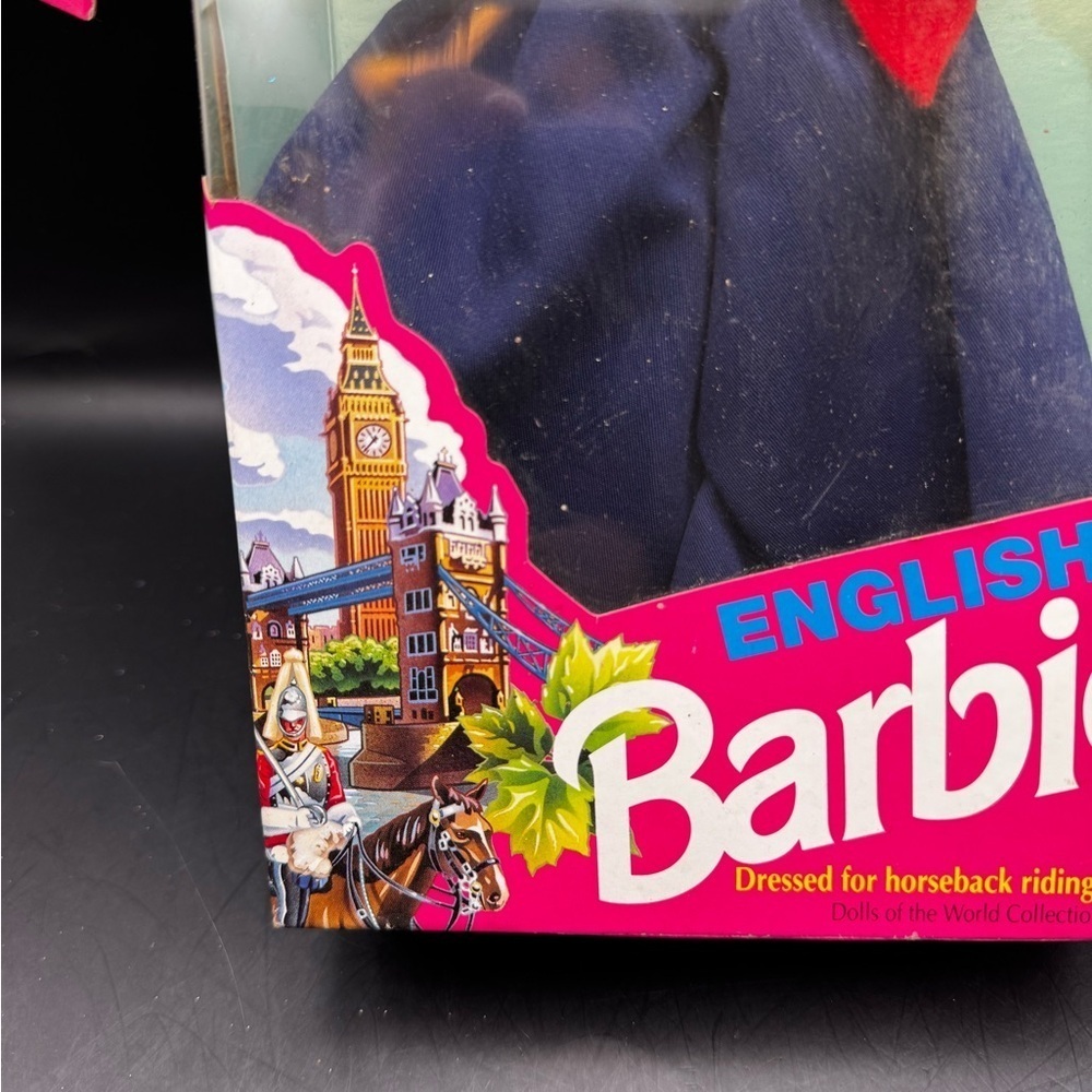Barbie Vtg 1991 ENGLISH BARBIE #4973 Dolls of the World Collection Damaged Box - Picture 4 of 16